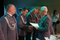 wręczenie aktów nominacyjnych policjantom przez Zastępcę Komendanta Wojewódzkiego i Komendanta Miejskiego